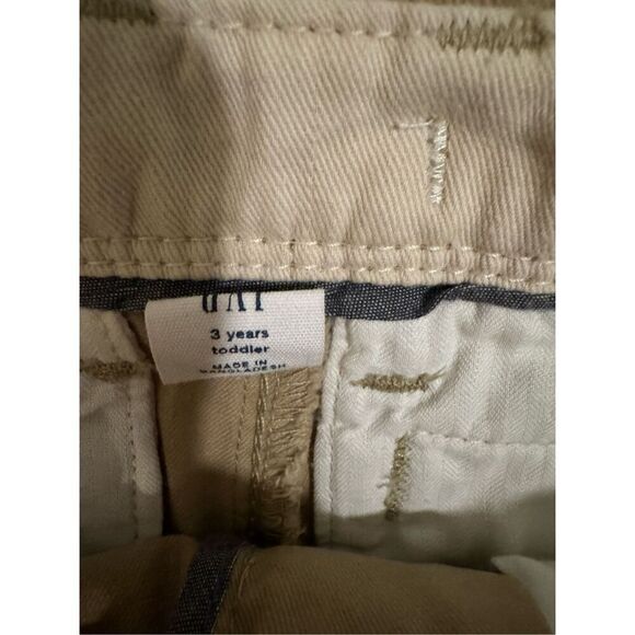Gap tan dress shorts size 3T boys - new without tags - Picture 2 of 3